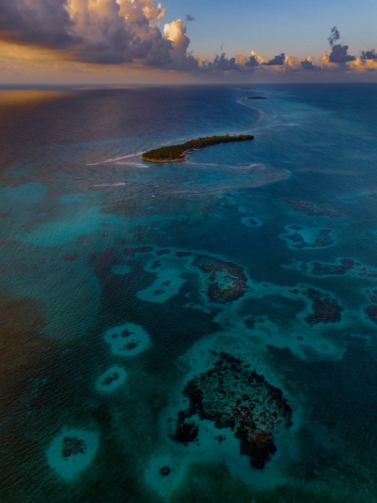 About Belize Glovers Reef Atoll